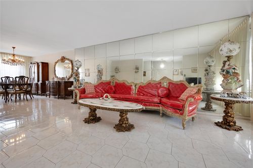 6811 61st Rd, Middle Village, NY, 11379-1115 | Card Image