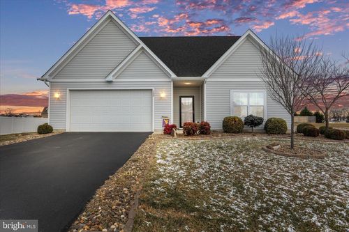 133 Peoney Ln, Bunker Hill, WV, 25413-1138 | Card Image