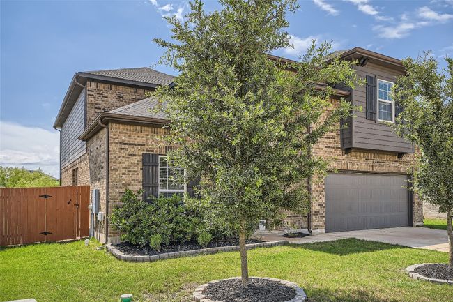 658 Cherrystone Loop, House other with 4 bedrooms, 3 bathrooms and 4 parking in Buda TX | Image 13