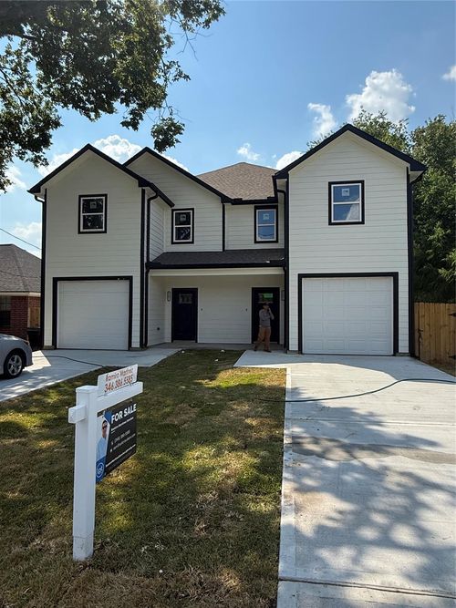 ab-8205 Carver Rd, Houston, TX, 77088-5705 | Card Image