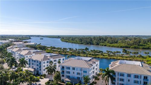apt-302-9025 Somerset Bay Ln, Vero Beach, FL, 32963-4015 | Card Image