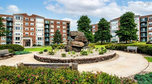 207-78 Regency Park Dr, Halifax, NS, B3S1T2 | Card Image