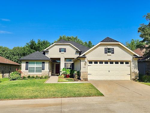 9400 Orangewood Trl, Denton, TX, 76207-8622 | Card Image