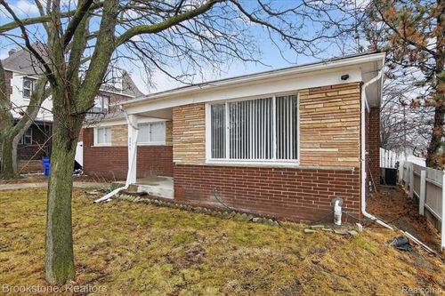 2555 W Boston Blvd, Detroit, MI, 48206-3015 | Card Image