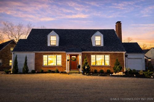 1804 Delaware Ave, Tulsa, OK, 74104-5923 | Card Image