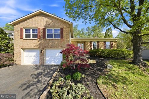 6443 Battle Rock Dr, CLIFTON, VA, 20124-2406 | Card Image