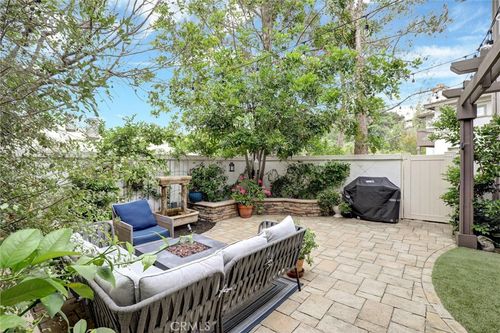 6 Brassie Ln, Trabuco Canyon, CA, 92679-4954 | Card Image