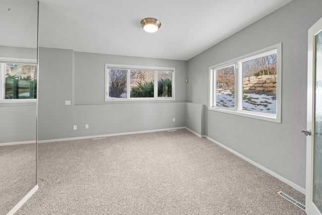 Large lower level bedroom | Image 37