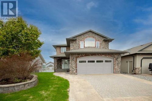 65 Alberts Close, Red Deer, AB, T4R3J7 | Card Image