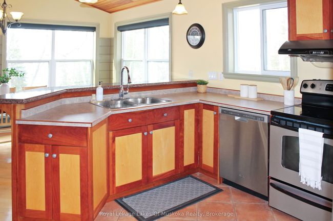 1136 Lakeside Trail, House other with 3 bedrooms, 2 bathrooms and 6 parking in Magnetawan ON | Image 13