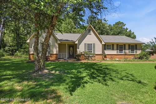 1385 Oak Vinyard Dr, Jackson, MS, 39272-4430 | Card Image