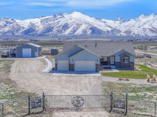270 Fairlawn Pl, Spring Creek, NV, 89815-5404 | Card Image
