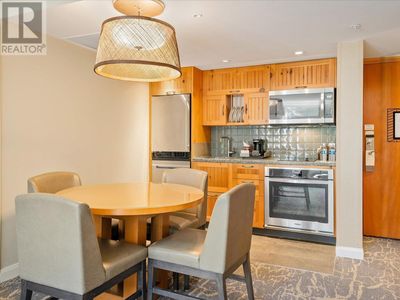 509510 - 4090 Whistler Way, Condo with 2 bedrooms, 2 bathrooms and null parking in Whistler BC | Image 3