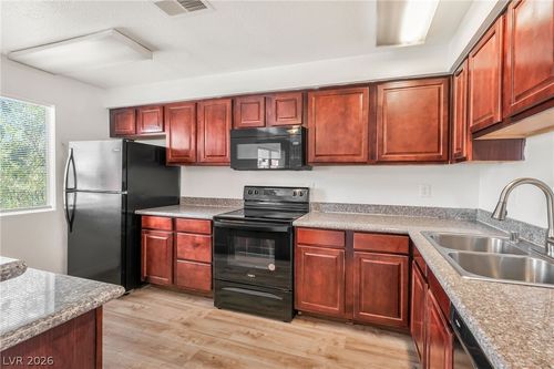 258-5300 Indian River Dr, Las Vegas, NV, 89103-7441 | Card Image