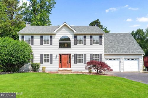 18 Brentwood Dr, Jackson, NJ, 08527-3417 | Card Image