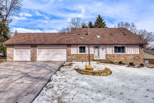 13330 Findlay Way, Apple Valley, MN, 55124-8063 | Card Image