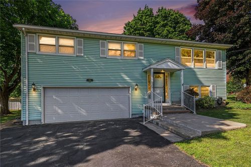 134 Lake Rd, Avon, NY, 14414-9726 | Card Image