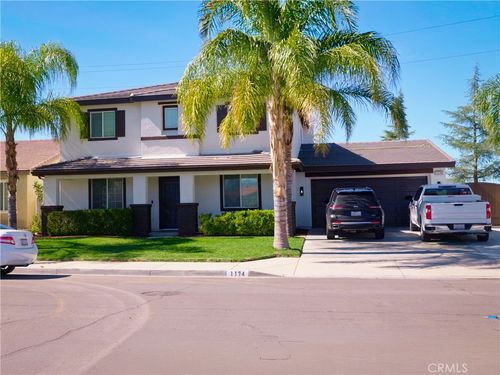 1174 Enchanted Trl, San Jacinto, CA, 92582-4229 | Card Image