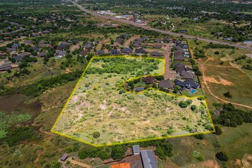18 Canyon View Ct, Wichita Falls, TX, 76309-2718 | Card Image