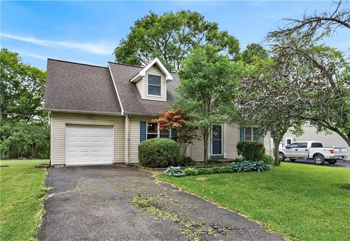 41 Honey Bunch Ln, Irondequoit, NY, 14609-1650 | Card Image