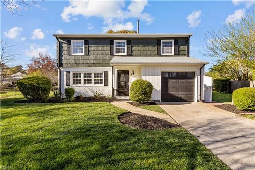 804 Stratford Hall Dr, Virginia Beach, VA, 23452-6412 | Card Image