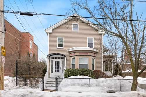 17-17 Court St, Medford, MA, 02155-2670 | Card Image