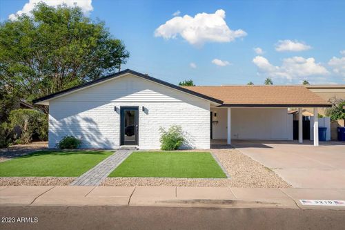 3210 S Kachina Dr, Tempe, AZ, 85282-2851 | Card Image