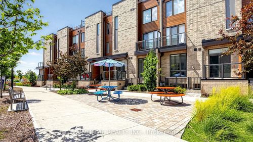5-88 Turtle Island Rd, North York, ON, M6A0E4 | Card Image