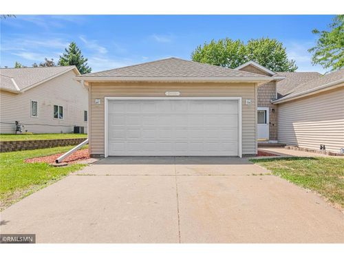 1906 Tuenge Dr, Stillwater, MN, 55082-6120 | Card Image