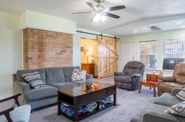 1701 Standridge St, House other with 3 bedrooms, 2 bathrooms and 4 parking in Killeen TX | Image 23