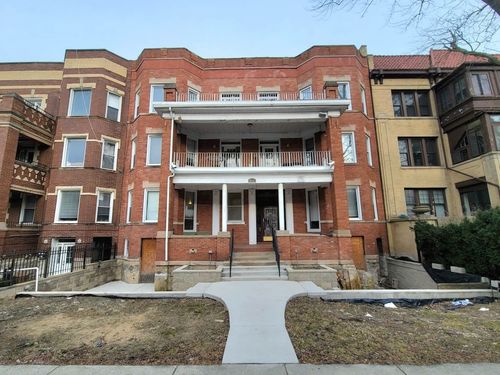 3n-6711 N Sheridan Rd, Chicago, IL, 60626-4532 | Card Image