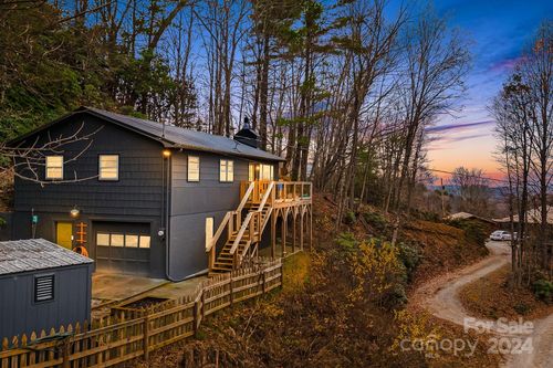 316 Rules Run Rd, Clyde, NC, 28721-9254 | Card Image