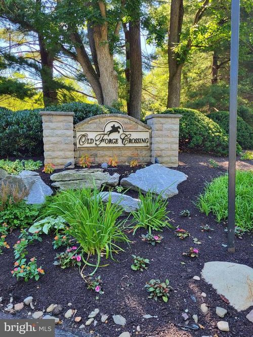 339-339 Old Forge Xing, DEVON, PA, 19333-1123 | Card Image