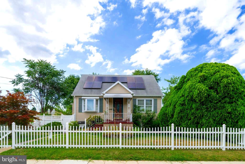 Delaware Ave, Essex, MD 21221
