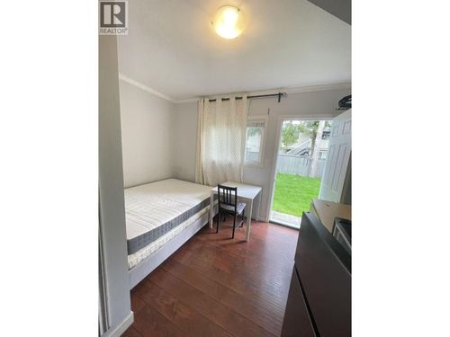 xxxx Granville St, Vancouver, BC, V6Z | Card Image