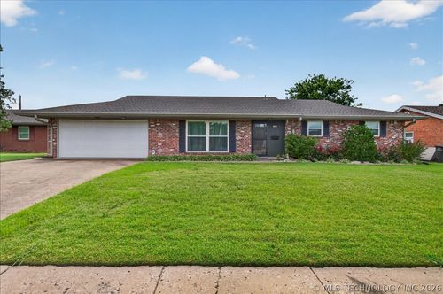 142 Fenway Pl, Bartlesville, OK, 74006-2713 | Card Image