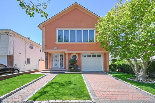16110 89th Street Street, New York, NY, 11414 | Card Image