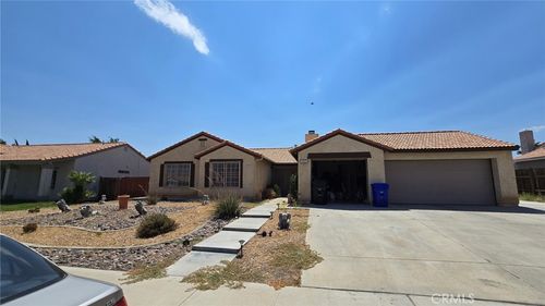 13451 Prospector Rd, Victorville, CA, 92392-8853 | Card Image