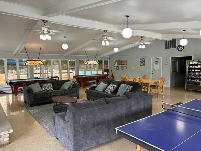 APT-3 - 59 Vail Colony, Condo with 2 bedrooms, 1 bathrooms and 2 parking in Fox Lake IL | Image 18