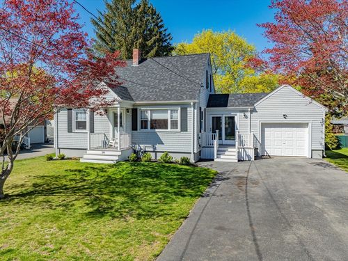 186 Compos St, Somerset, MA, 02726-4101 | Card Image