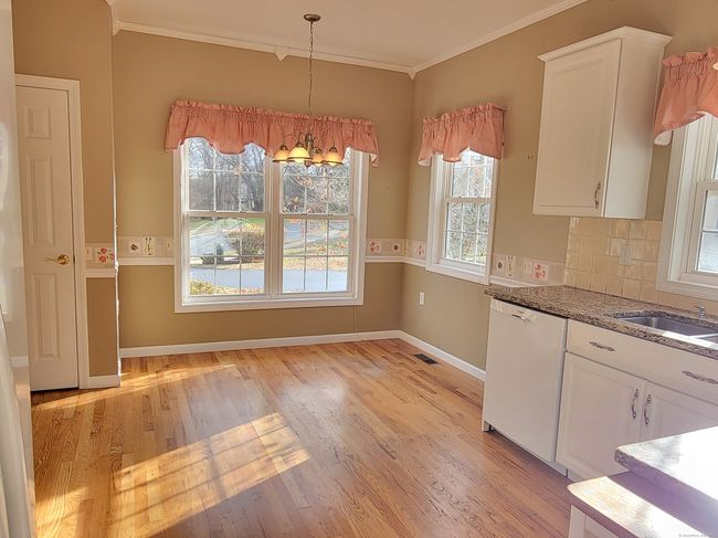 17 - 17 Ninas Way, Condo with 3 bedrooms, 3 bathrooms and 6 parking in Manchester CT | Image 5