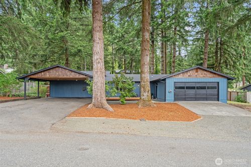 50 Ne Bryan Ln, Belfair, WA, 98528-9224 | Card Image