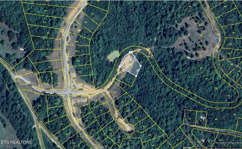 287 E Village Cir, La Follette, TN, 37766-7335 | Card Image