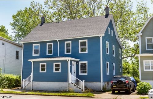 372 E Blackwell St, Dover, NJ, 07801-4159 | Card Image