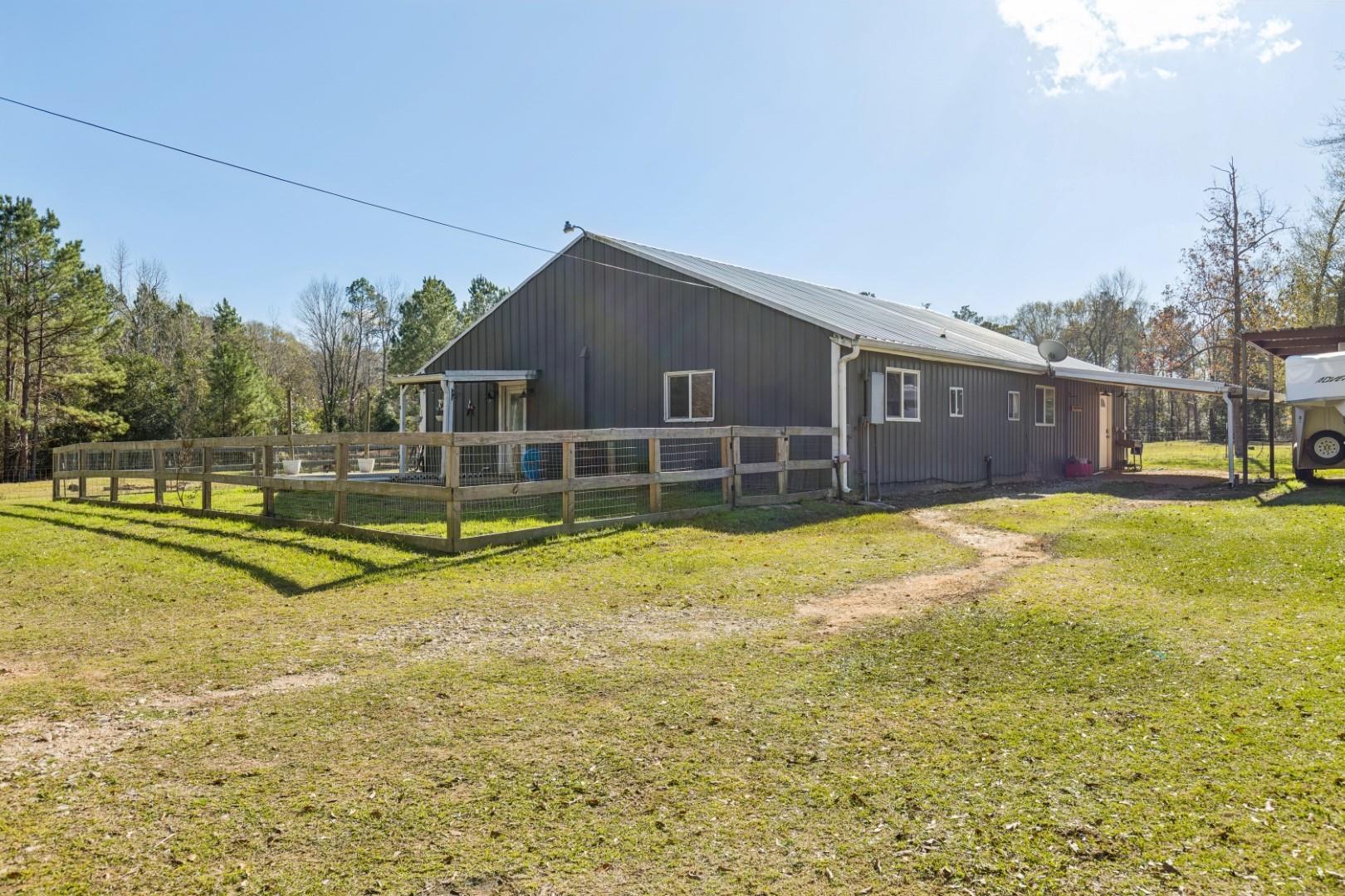 Farm in Livingston 4