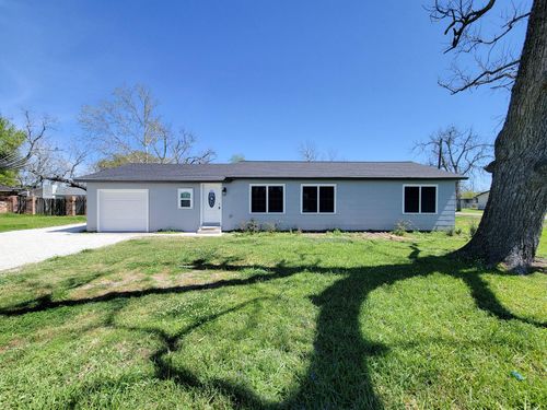 413 S Market St, Brazoria, TX, 77422-5030 | Card Image