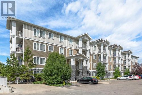 522 Cranford Dr Se, Calgary, AB, T3M2L7 | Card Image