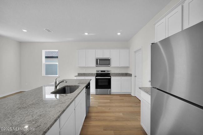 6877 Myrtle Oak Rd, House other with 5 bedrooms, 3 bathrooms and null parking in Jacksonville FL | Image 12