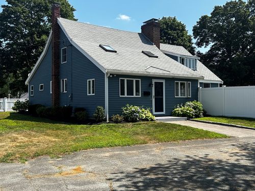 12 Ellsworth Ave, Beverly, MA, 01915-1635 | Card Image