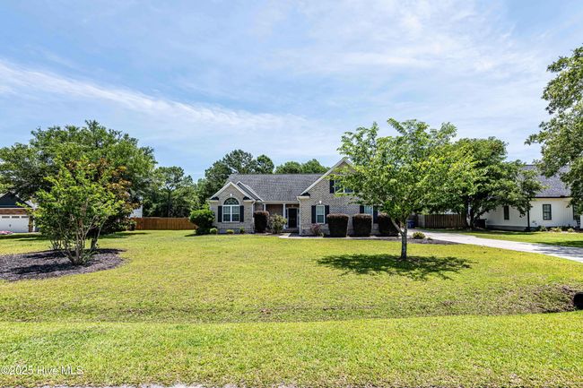 220 Everett Yopp Dr, House other with 4 bedrooms, 2 bathrooms and 2 parking in Sneads Ferry NC | Image 4